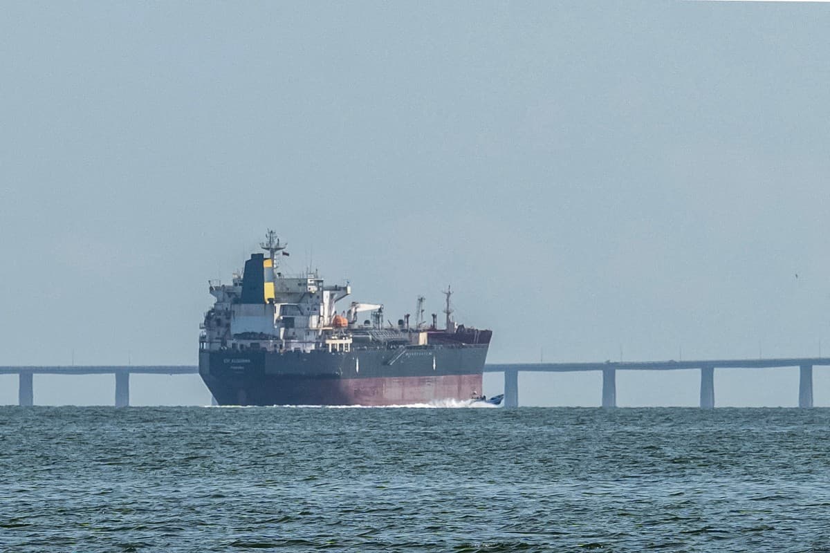 El Petróleo: ¿Solución Económica sin Democracia en Venezuela?