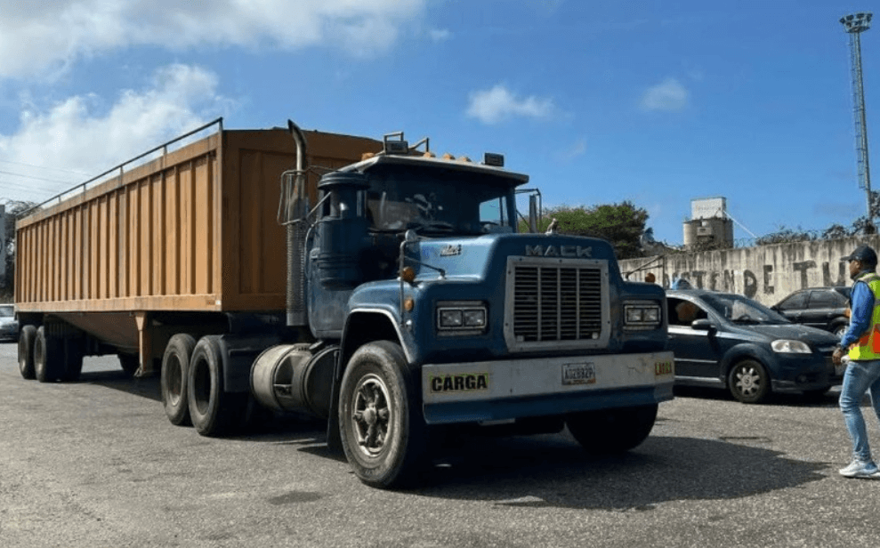 INTT Anuncia Restricción de Circulación de Carga Pesada por Carnaval