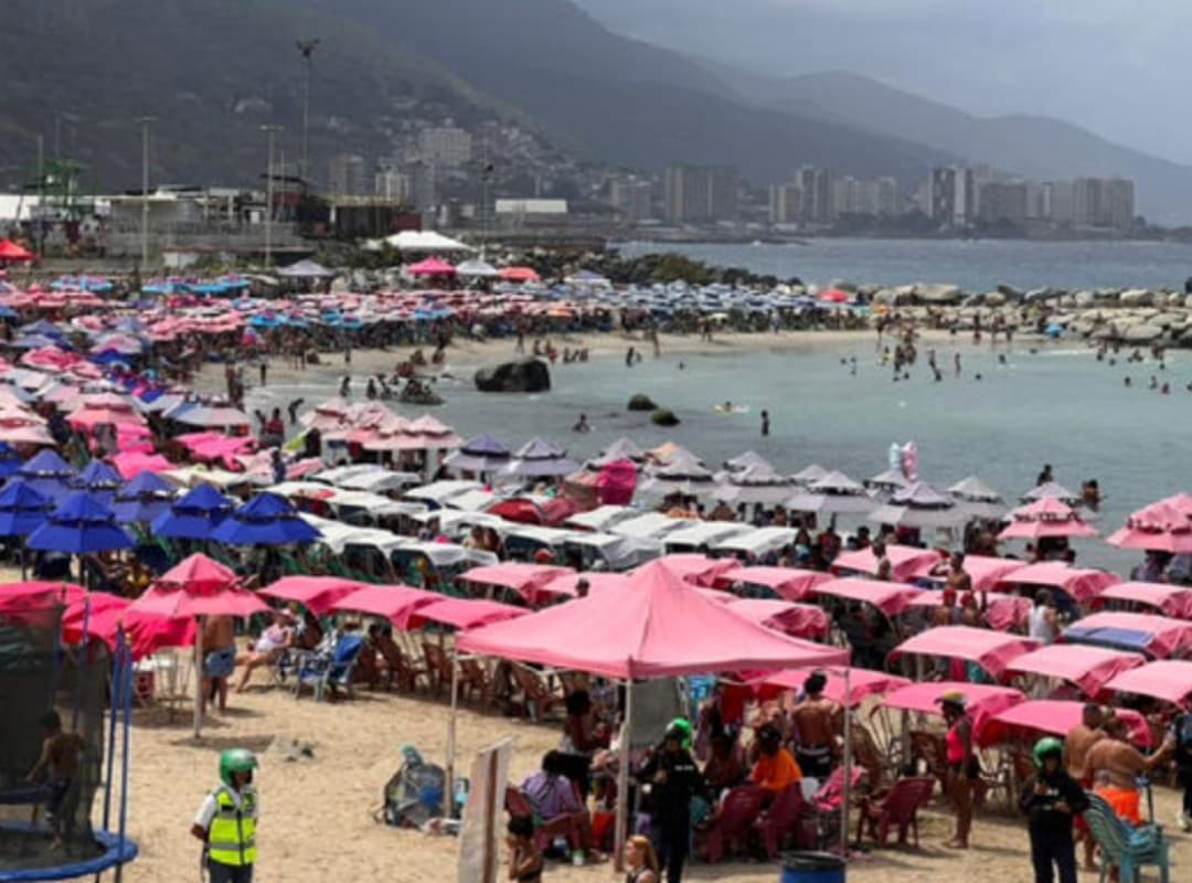 La Guaira alcanza 97% de ocupación playera en el Carnaval 2023