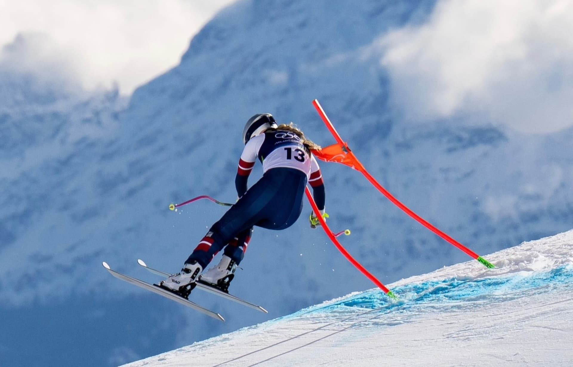 Lindsey Vonn regresa a EE UU tras accidente en competición de esquí