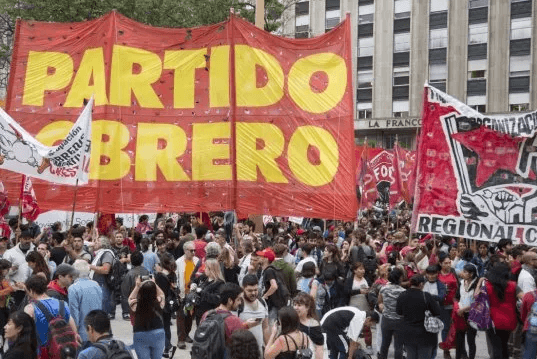 La Crisis de la Izquierda: Desafíos Ideológicos en Tiempos de Cambio