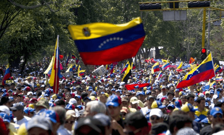 Regeneración Republicana y Política Exterior: Un Llamado a la Transición