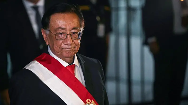 José María Balcázar: Asume la presidencia de Perú en contexto electoral crítico
