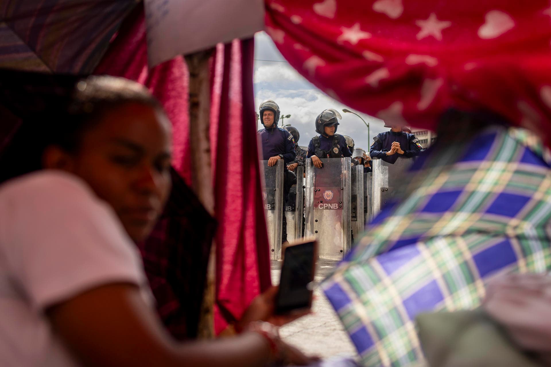 Familiares de presos políticos enfrentan nueva restricción en Zona 7