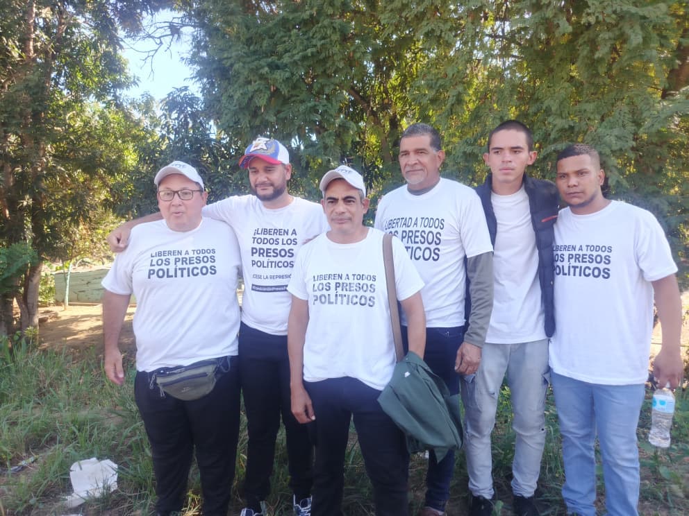 Activistas y Familiares Claman por Justicia en Yare: ¡Libertad para los Presos Políticos!