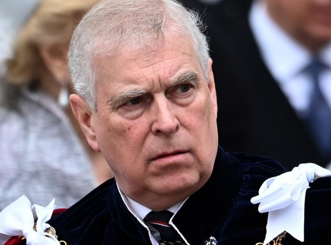 Escándalo: Expríncipe Andrés gastó fondos públicos en masajes y viajes