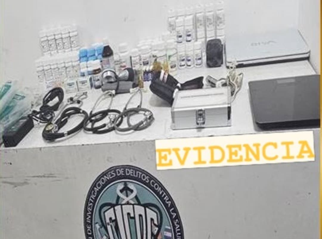 Capturan a Falso Médico en La California: Emitía Recetas Peligrosas