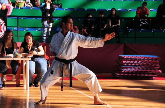 Beneficios del Karate: Más que un Deporte, un Camino para el Desarrollo Integral