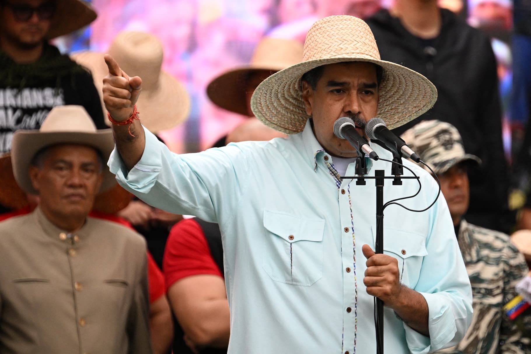 Suiza Congela 887 Millones de Dólares del Entorno Maduro