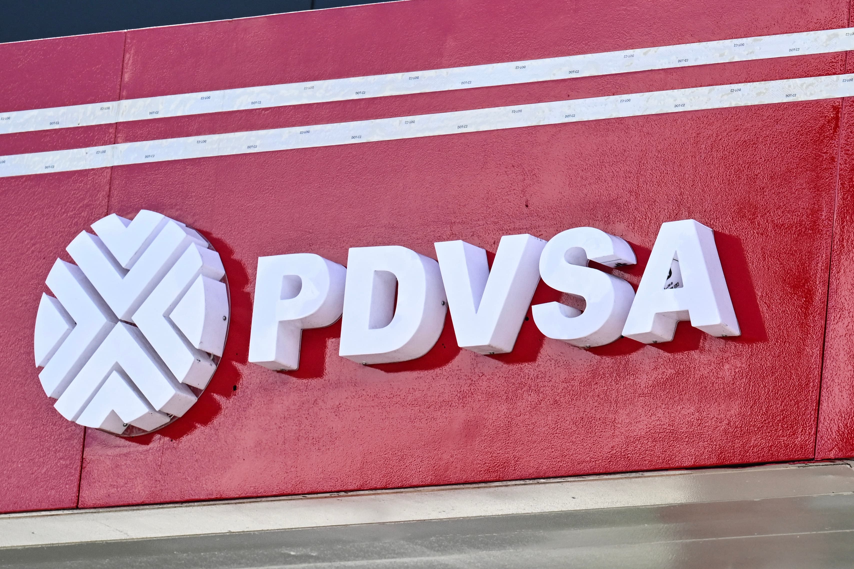 Pdvsa Obligada a Devolver Préstamo por Corocoro: Fallo Internacional