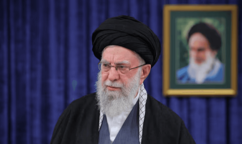 El ministro de Exteriores iraní asegura que Ali Jameneí está vivo