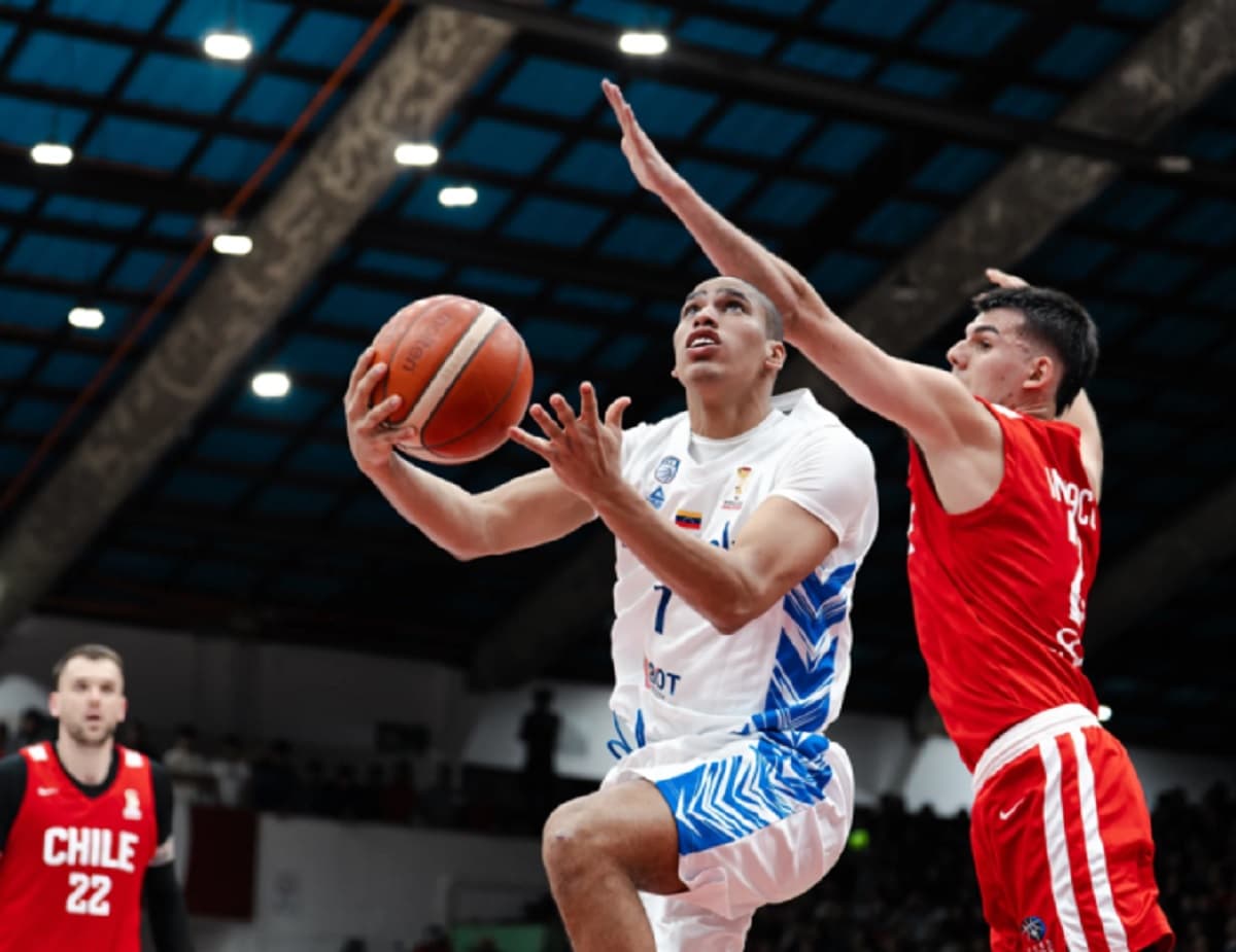Venezuela consuma una victoria angustiosa contra Chile en baloncesto