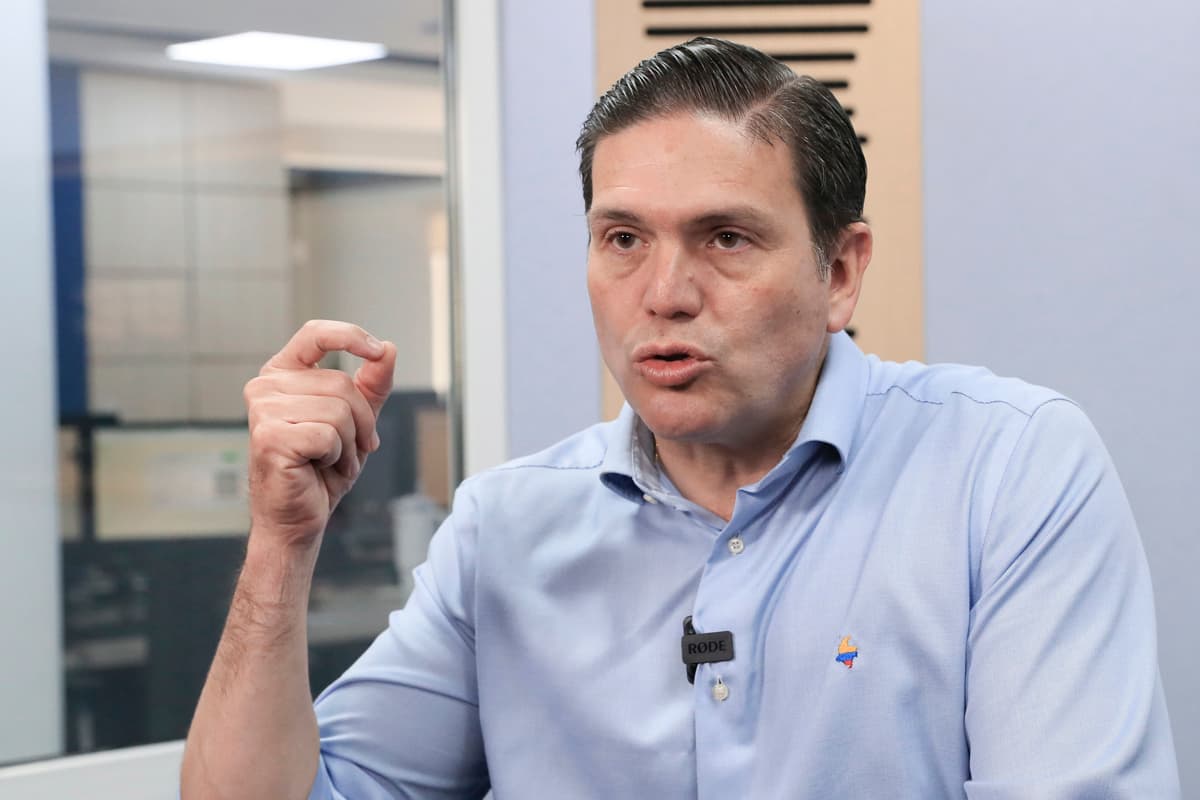 Juan Carlos Pinzón propone innovación en seguridad fronteriza con Venezuela