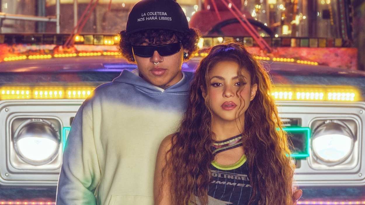 Shakira y Beéle sorprenden con fusión de ritmos en 'Algo tú'