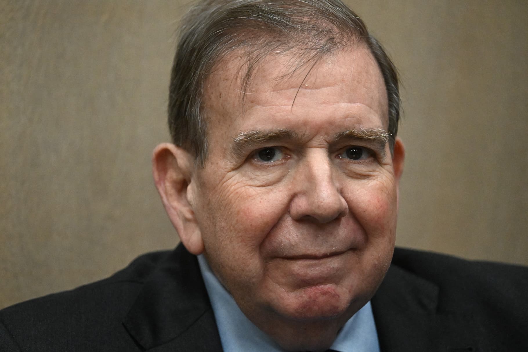 Éxito en la cirugía de Edmundo González: vuelve la esperanza política