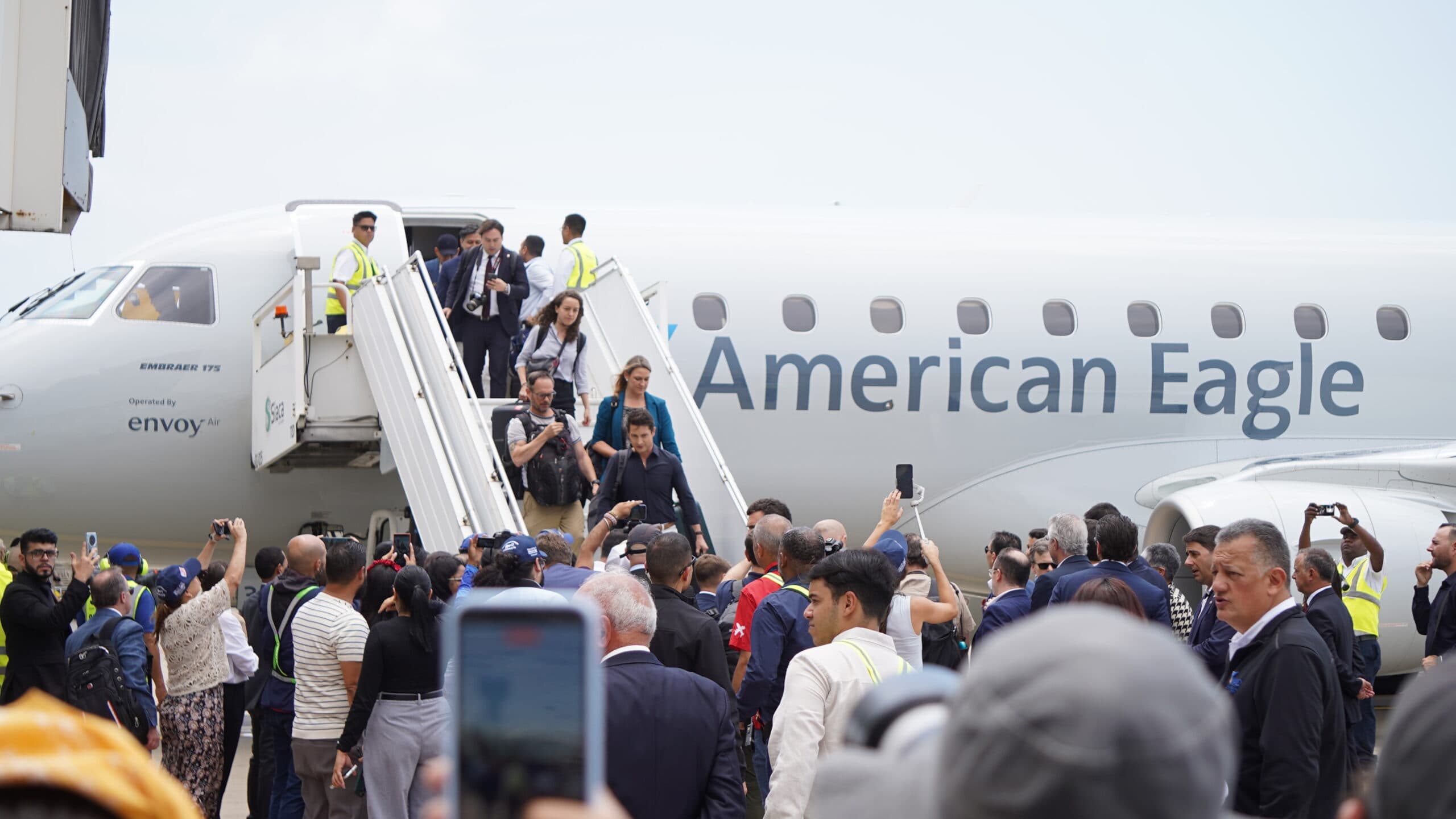 Reactivan vuelos Caracas-Miami: Un avance en el plan de Trump para Venezuela
