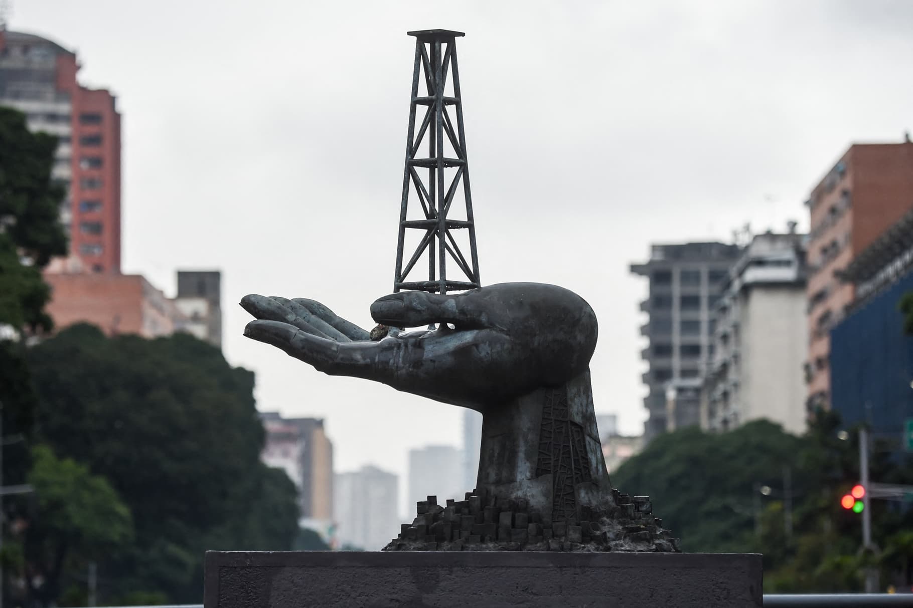 Gobierno de Venezuela presenta reglamento de la Ley de Hidrocarburos