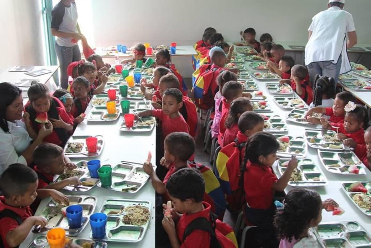 Crisis del Programa de Alimentación Escolar: Un Retiro de Oportunidades en Venezuela