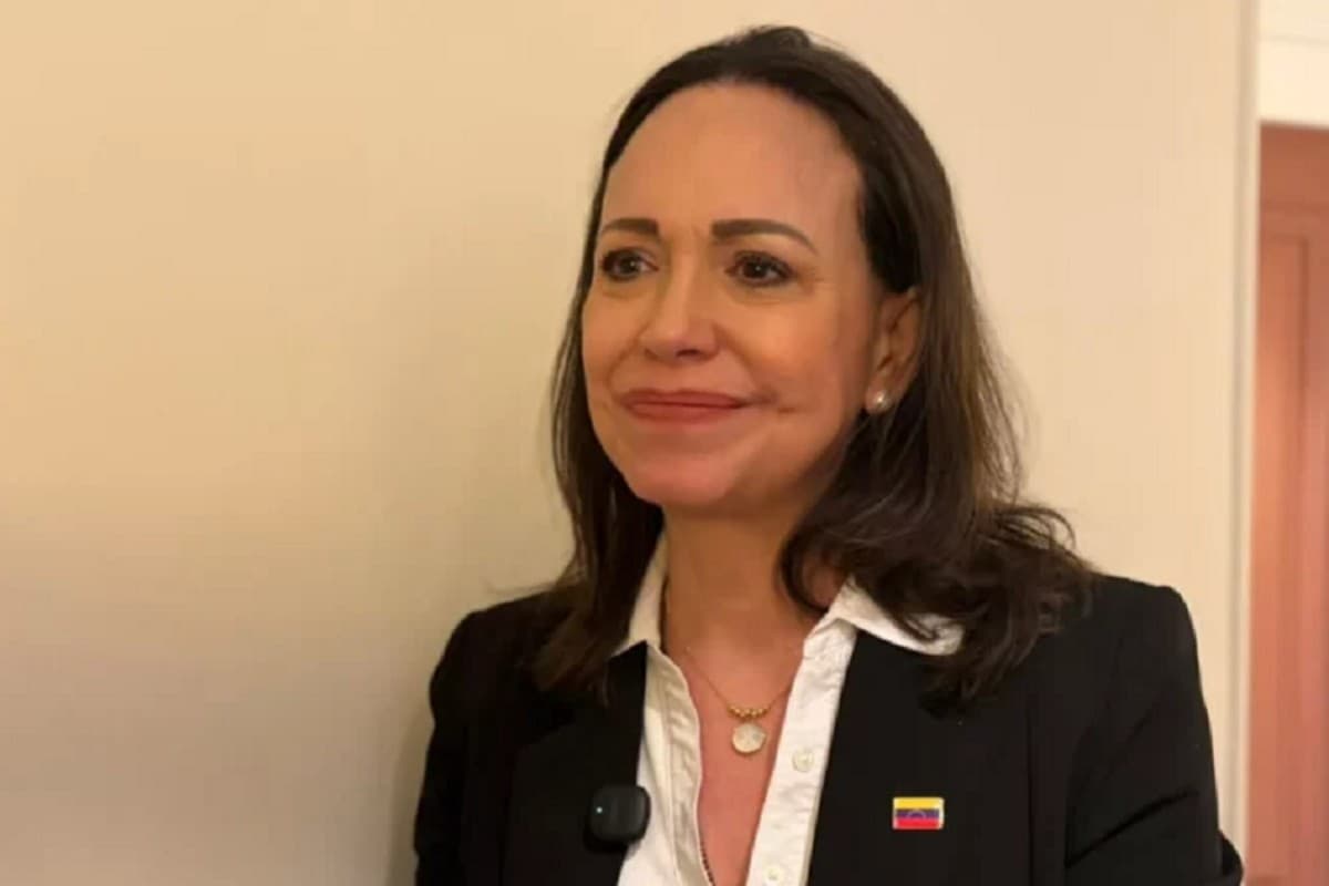 María Corina Machado Apoya el Éxito de Abelardo de la Espriella en las Elecciones