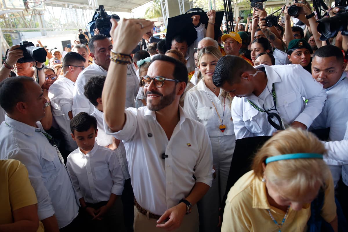 De la Espriella se posiciona con 50,3% en intención de voto en Colombia
