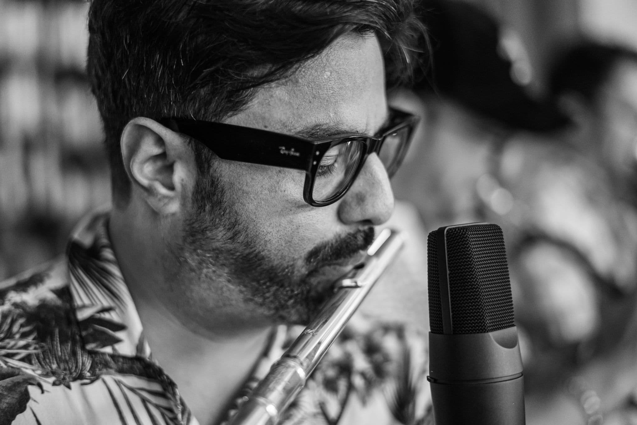 Eric Chacón presenta su impactante décimo disco de estudio