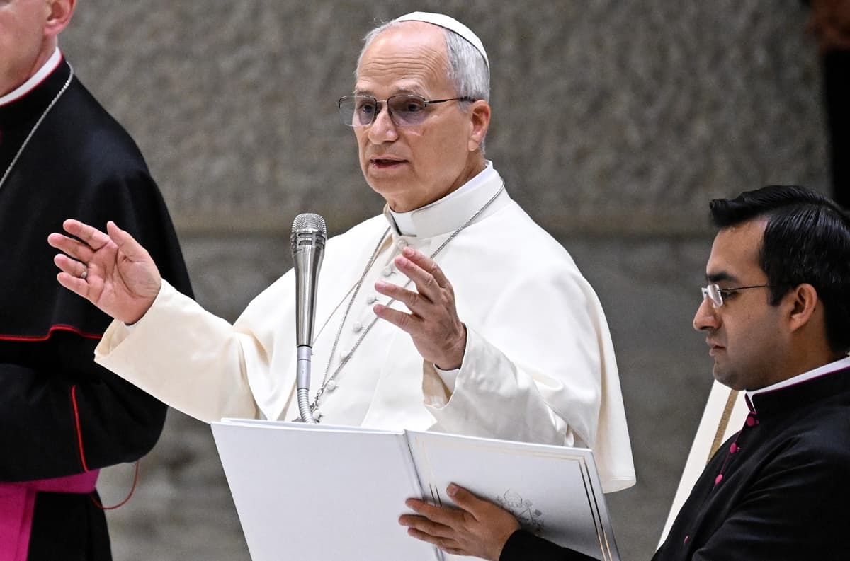 El Papa Elige a Montserrat Alvarado como Nueva Prefecta de Comunicación