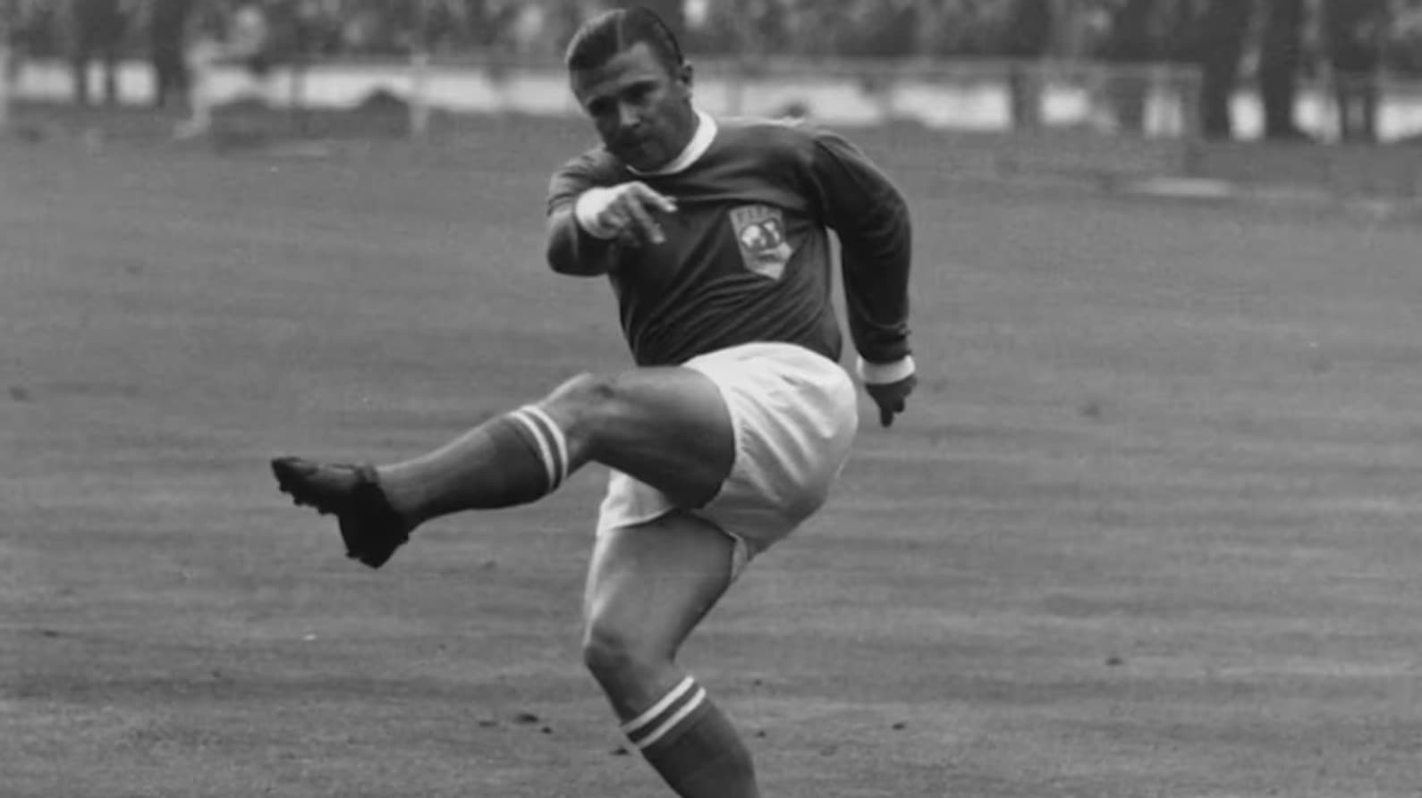 Puskás: El icónico goleador que dejó huella en el fútbol mundial