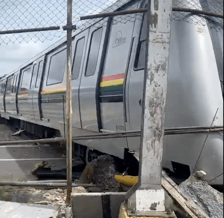 Descarrilan tren del Metro de Caracas en Propatria durante mantenimiento