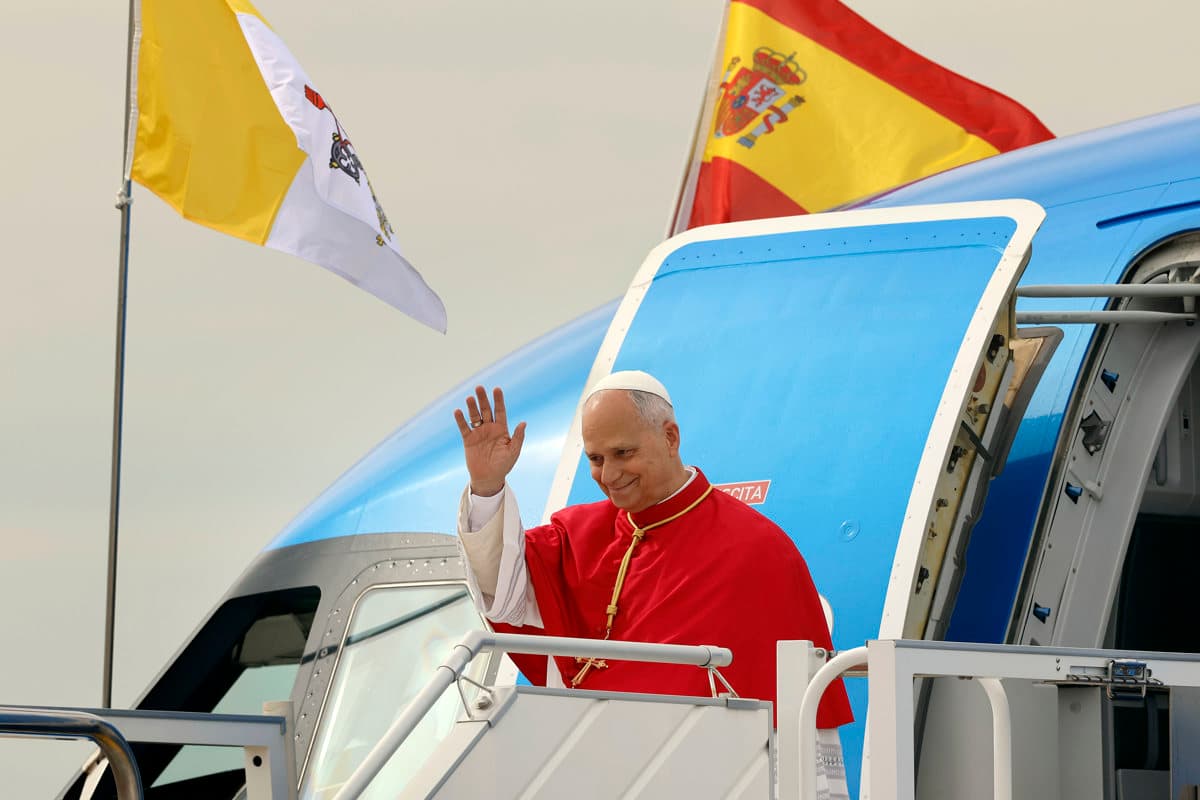 Papa León XIV inicia su histórica visita apostólica a España
