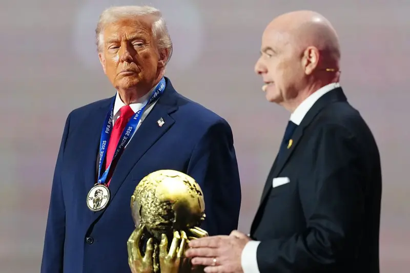 Trump Apoya a Infantino en Medio de Críticas: 'Sustituirlo Sería un Error'