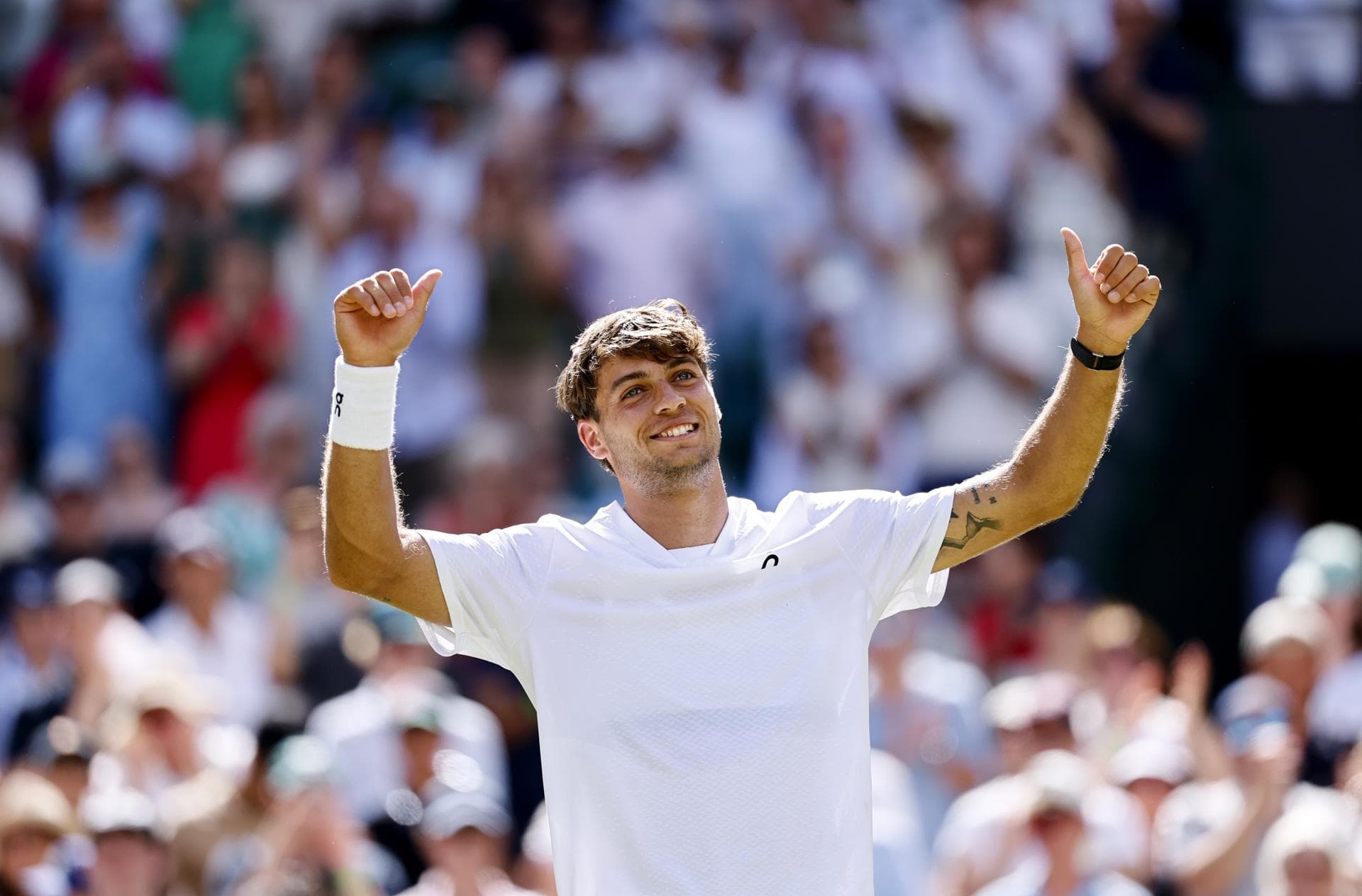 Cobolli Aspira a la Gloria en Wimbledon Tras su Épica Final en Roland Garros