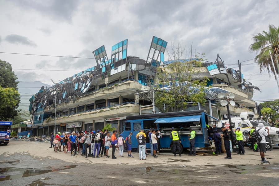La Guaira: El comercio se reactiva tras terremotos, pero lentamente