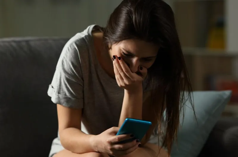 El Scroll Infinito: Un Peligro Silencioso para la Salud Mental en Venezuela