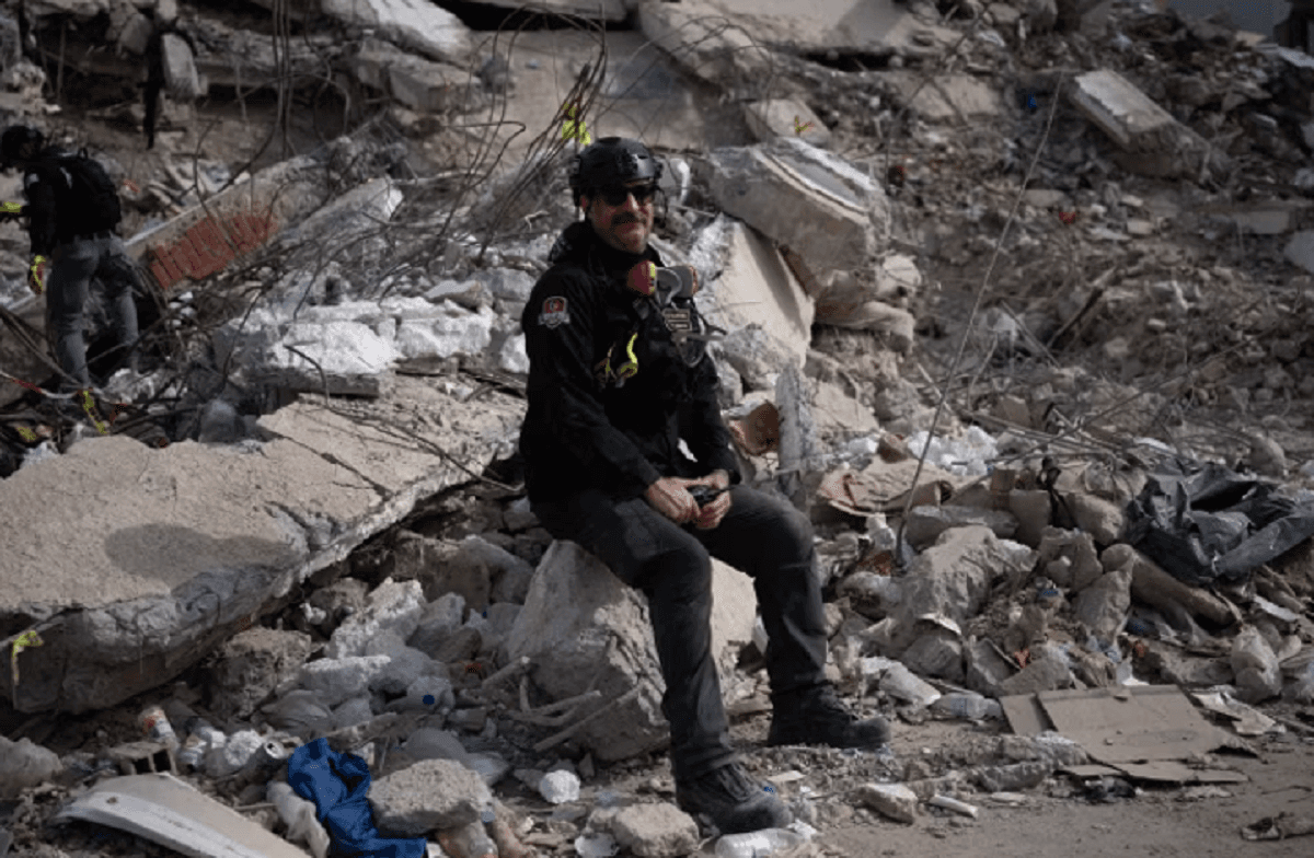 Demoras Políticas Obstaculizan Rescate de Víctimas por Terremotos en Venezuela