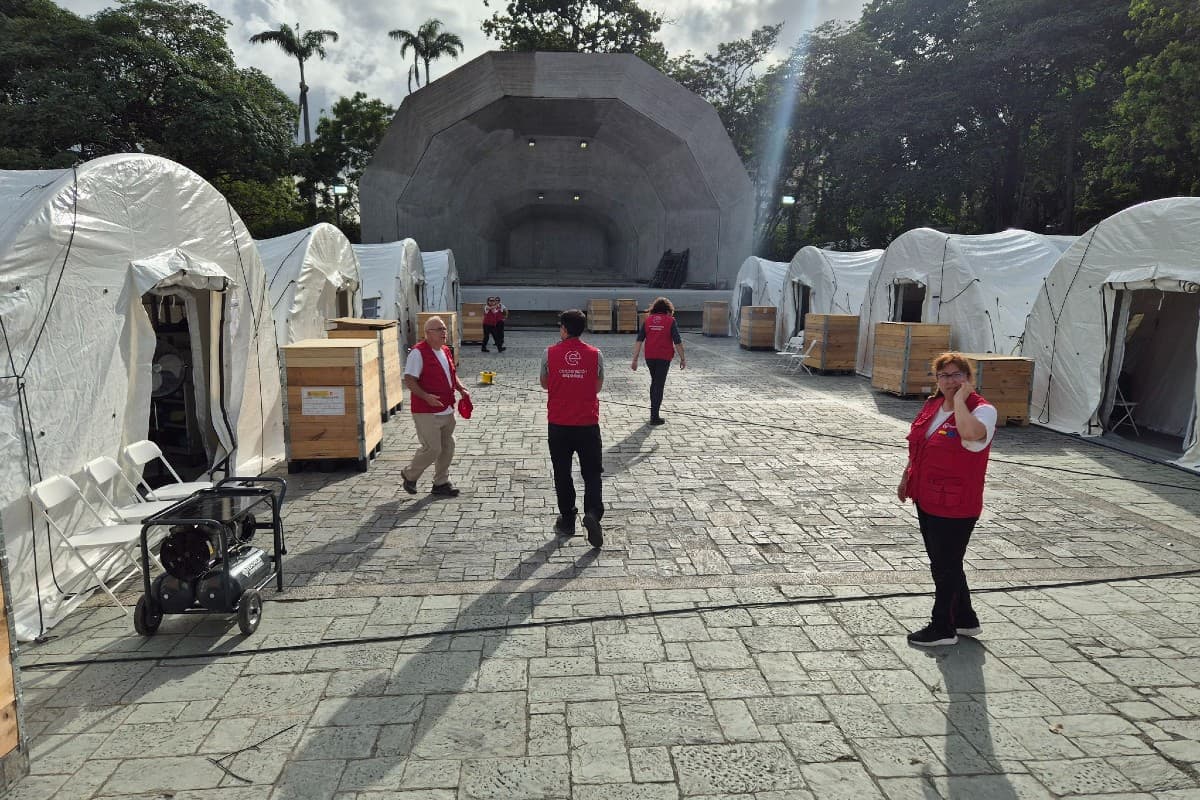 Hospital de campaña español limita atención a emergencias en Caracas