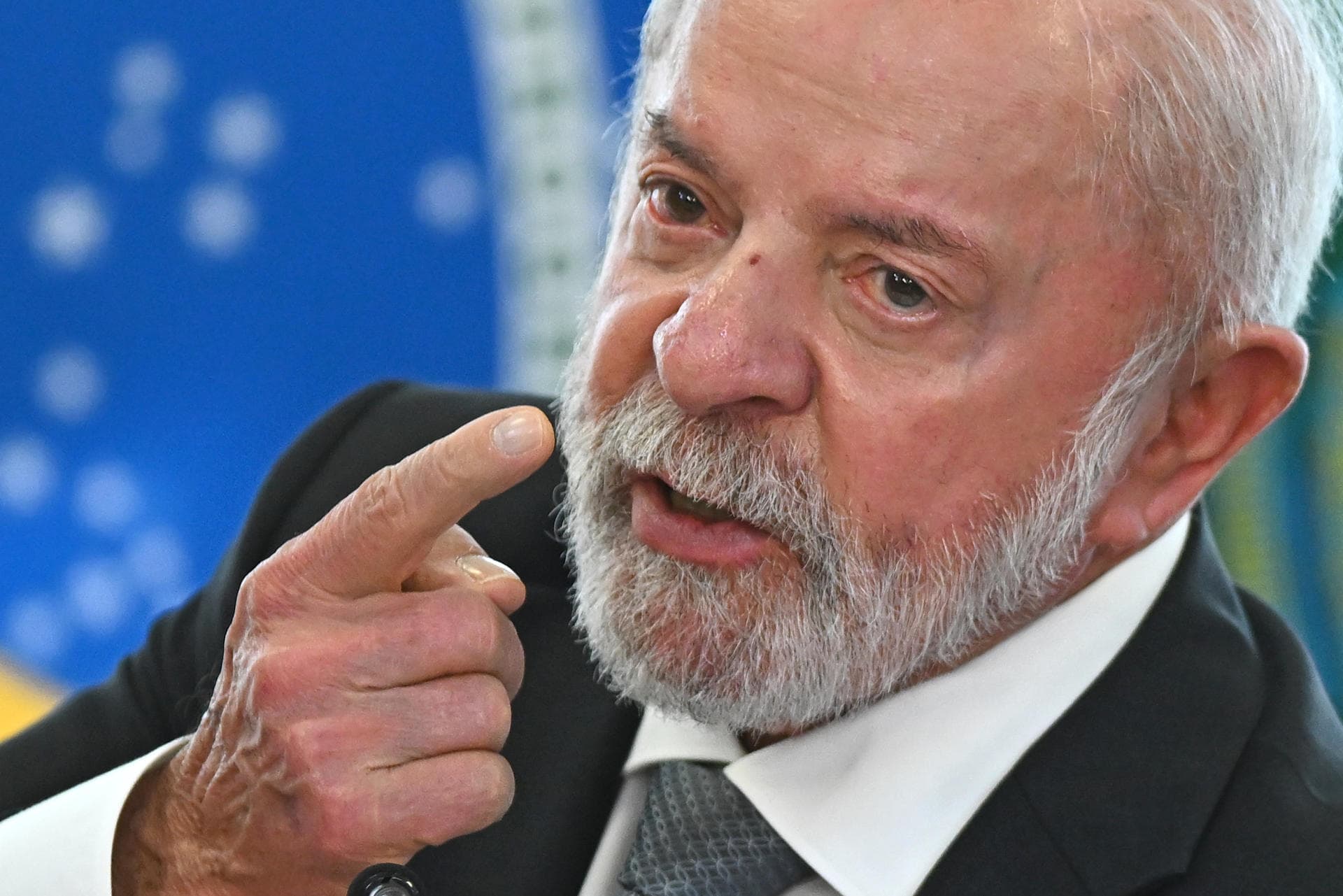 Brasil Responde a Aranceles de EE UU: Culpan a la Era Bolsonaro
