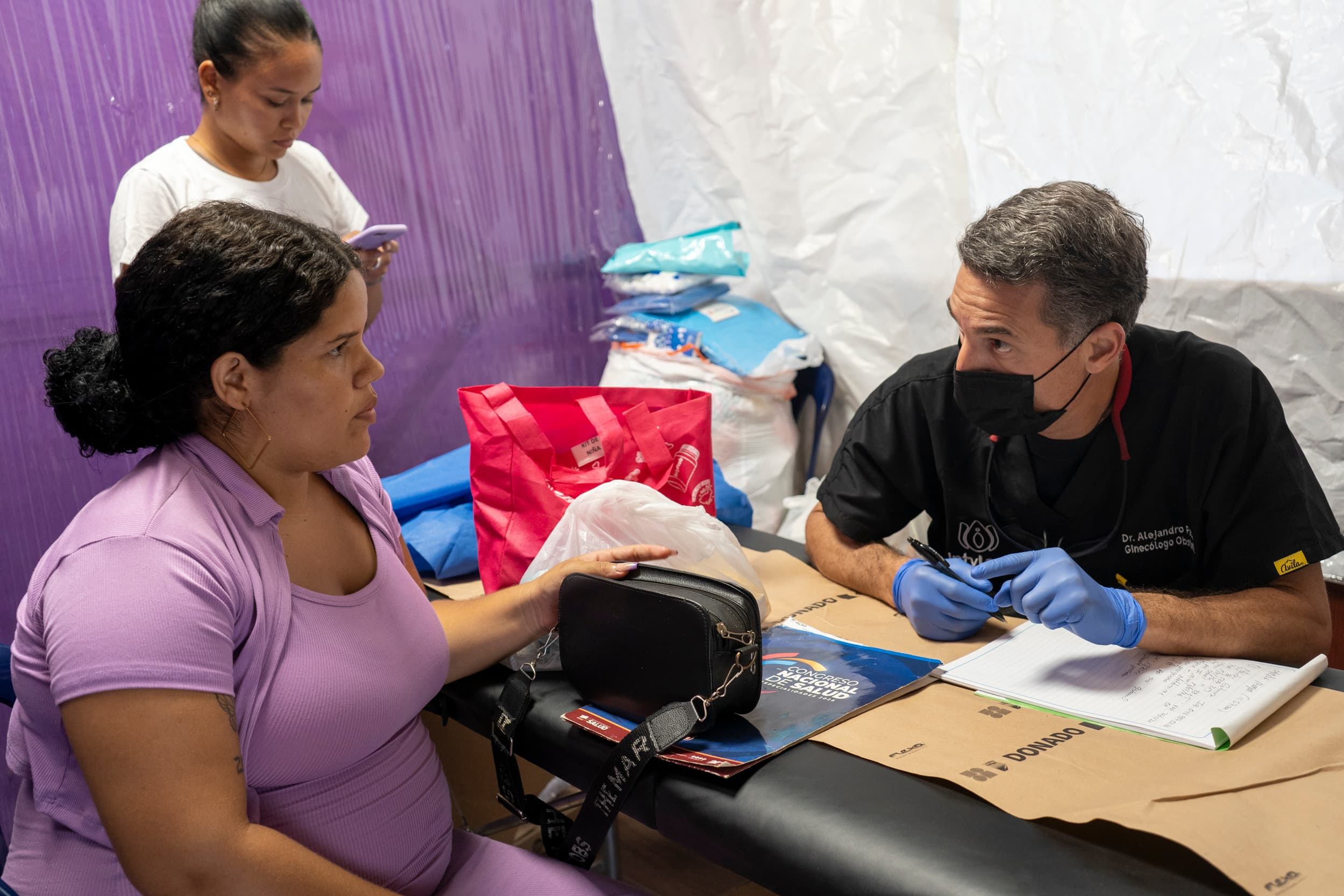 Emergencia en La Guaira: La salud femenina enfrenta nuevos retos tras los terremotos