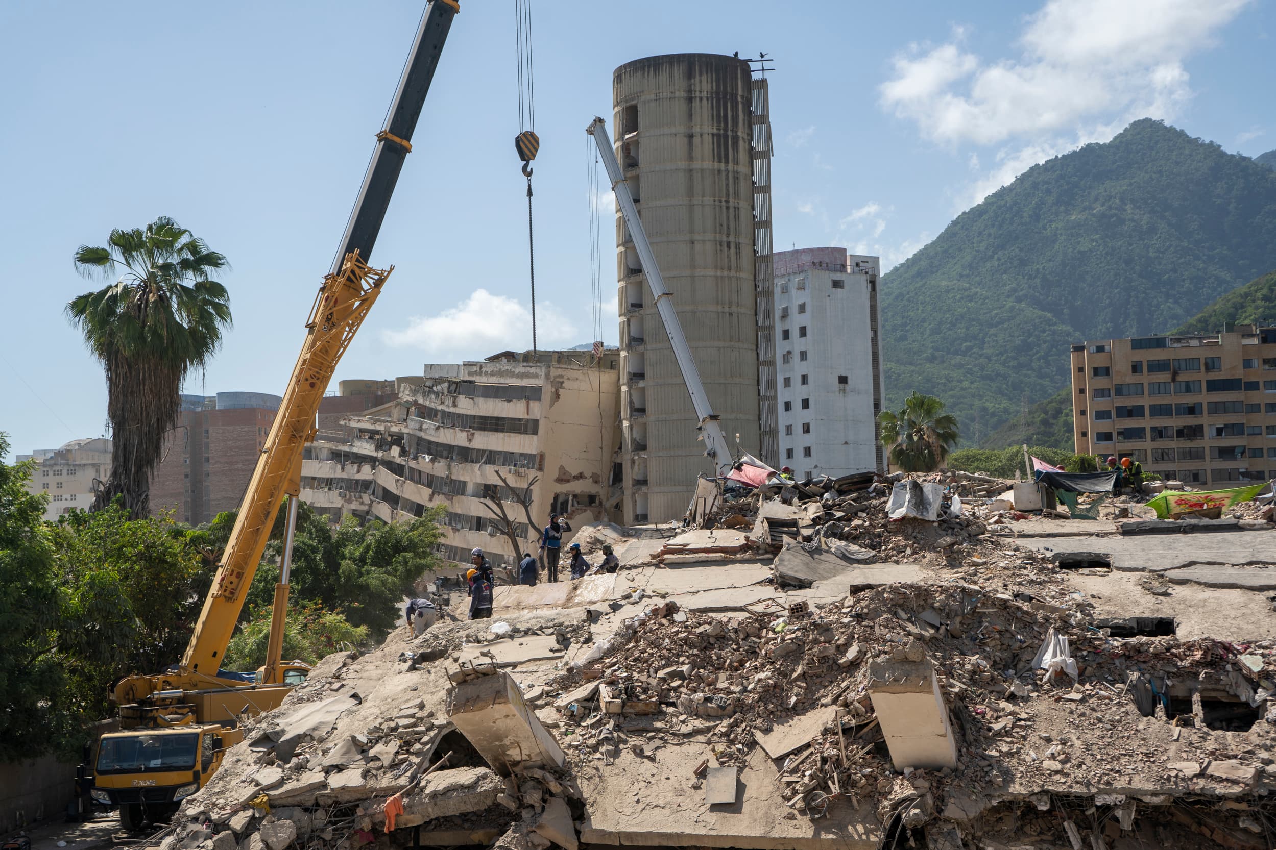 Académicos ofrecen su expertise para el Plan de Reconstrucción Nacional