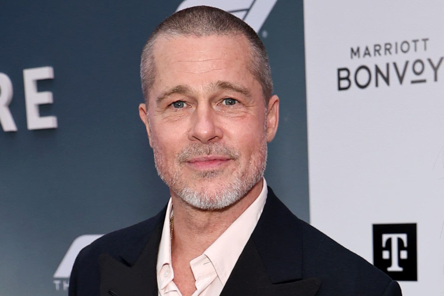 Brad Pitt revela su lucha contra el alcohol y pensamientos oscuros