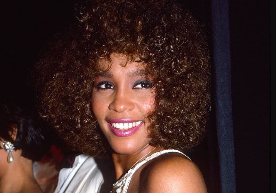 Mattel Rinde Tributo a Whitney Houston con Nueva Barbie Coleccionable