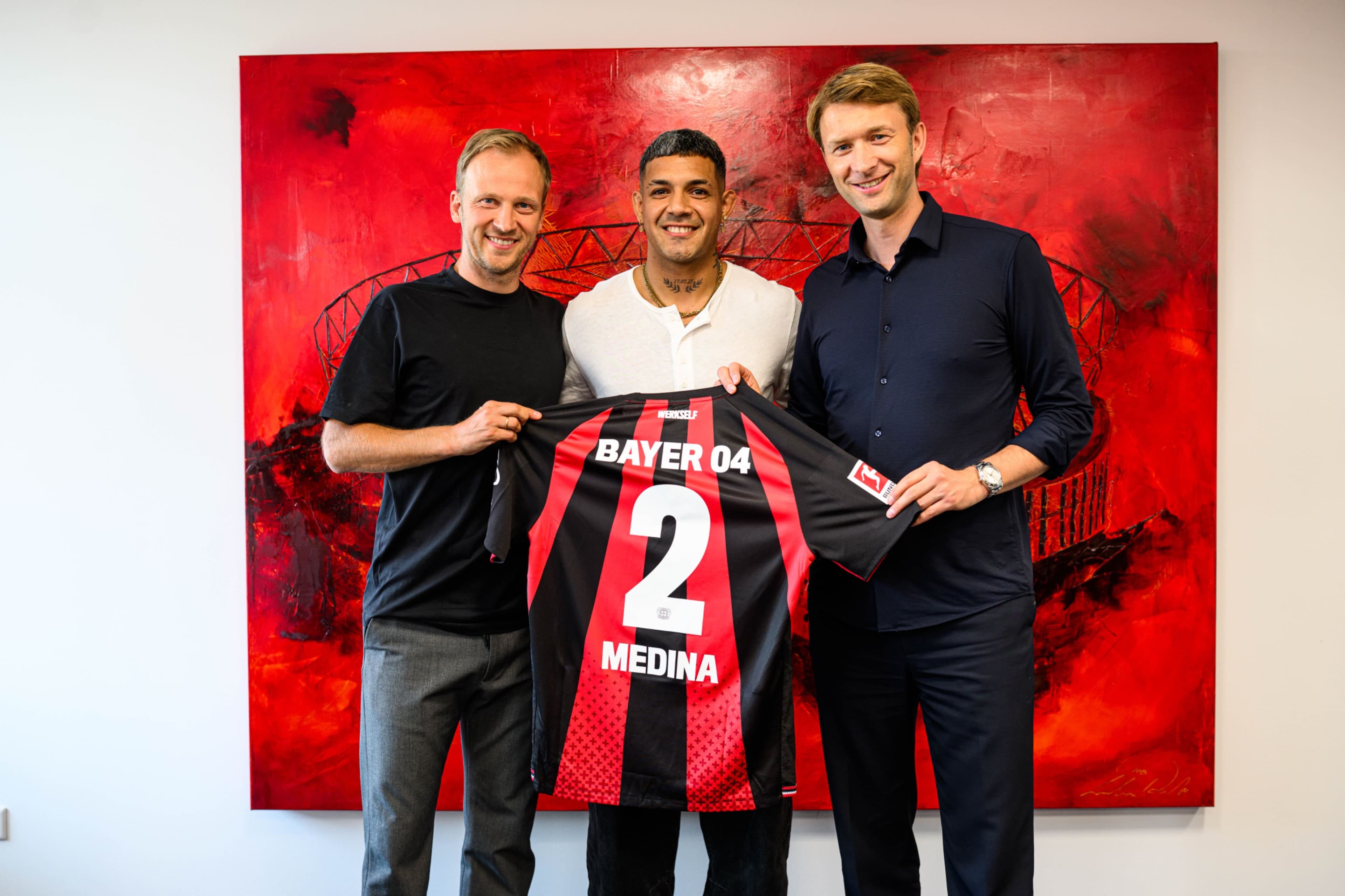 Facundo Medina: El nuevo defensor del Bayer Leverkusen tras su éxito mundial