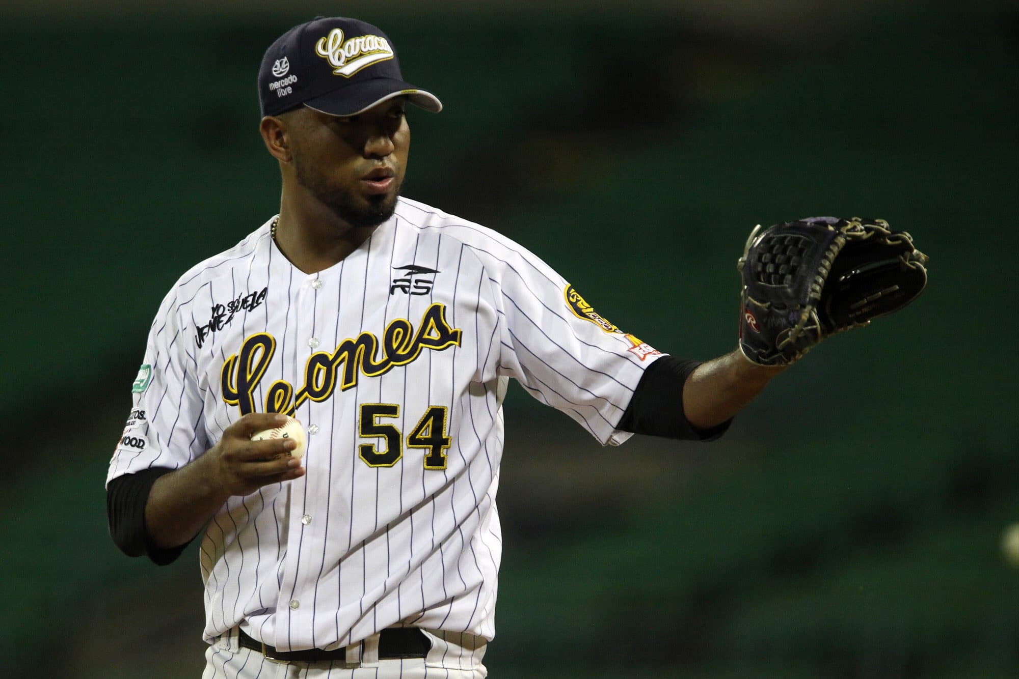 Magallanes y Caracas: Un Cambio Interesante de Cuatro Lanzadores