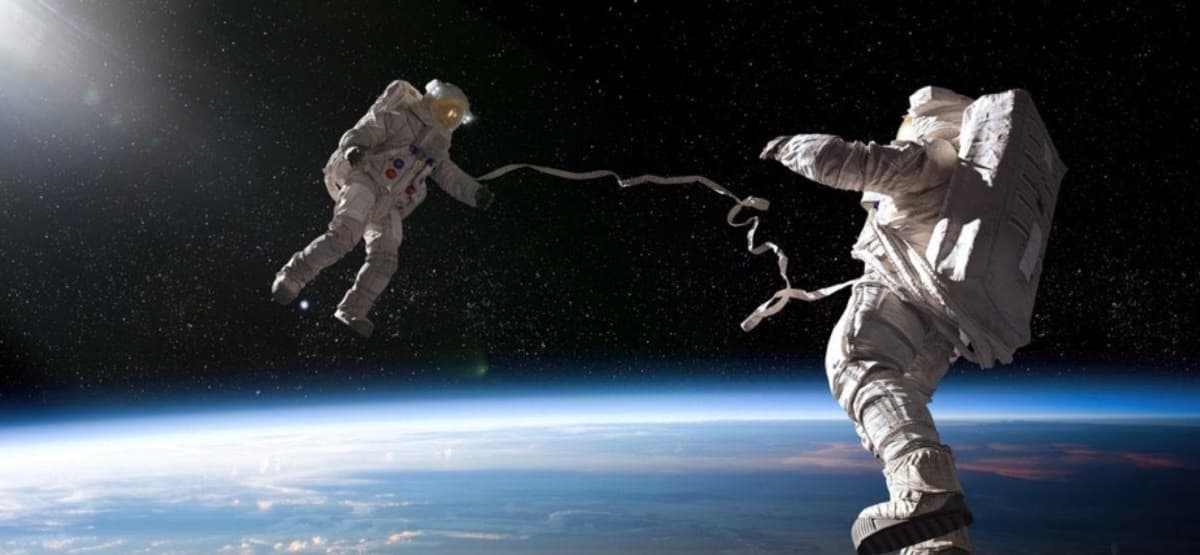 NASA Retrasa Caminata Espacial por Fallas en Trajes de Astronautas