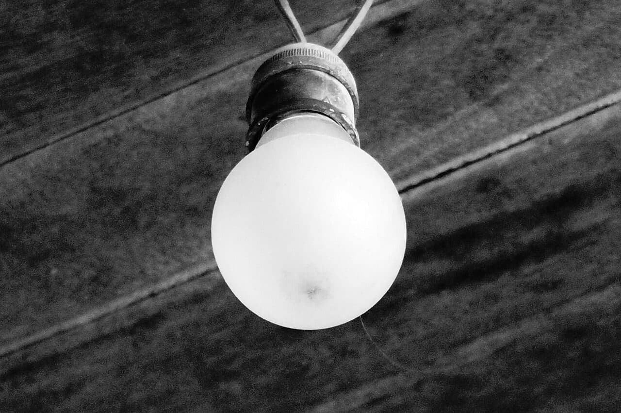 Crisis Eléctrica en Venezuela: Raúl Azparren señala fallas de gestión y falta de inversión