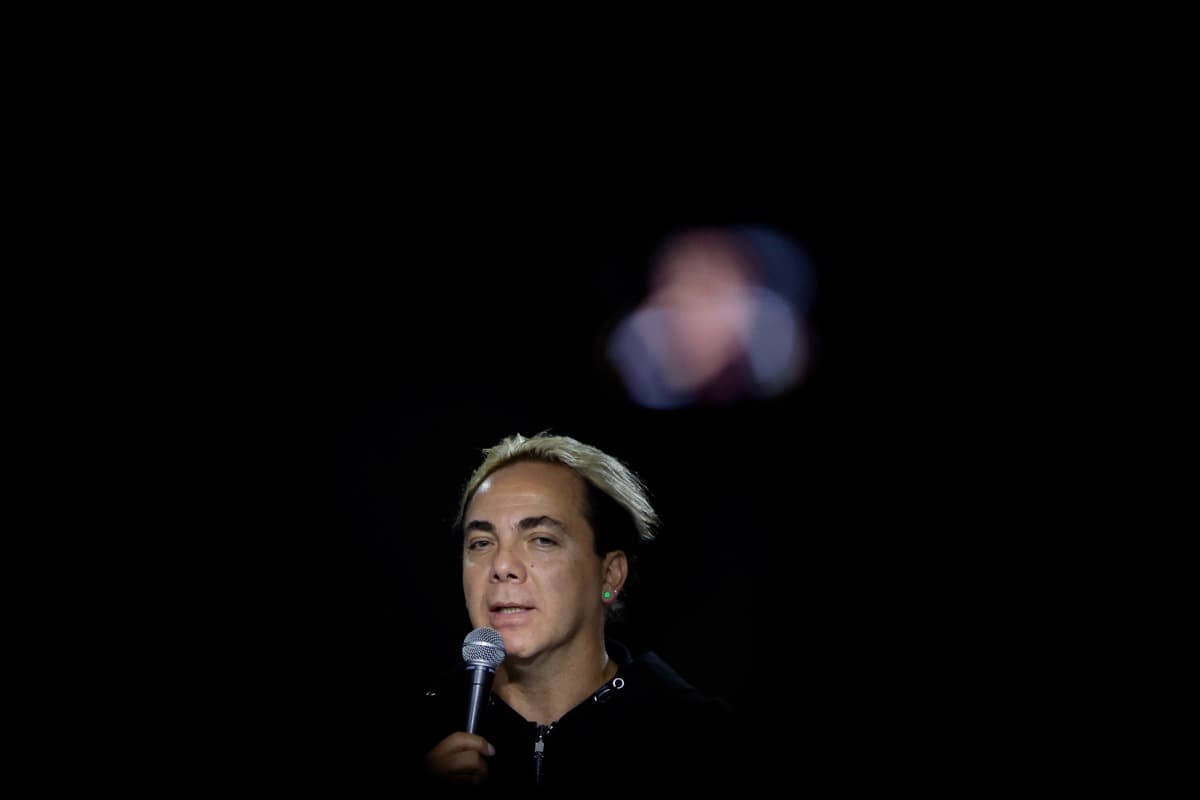Cristian Castro se reinventa: Lanza álbum metalero con La Esfinge
