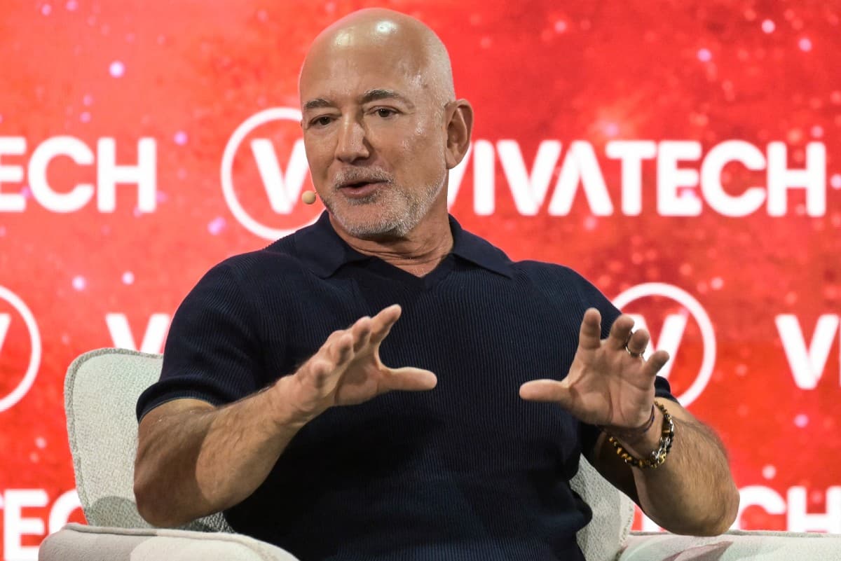 Jeff Bezos se convierte en nuevo inversor de Liverpool FC