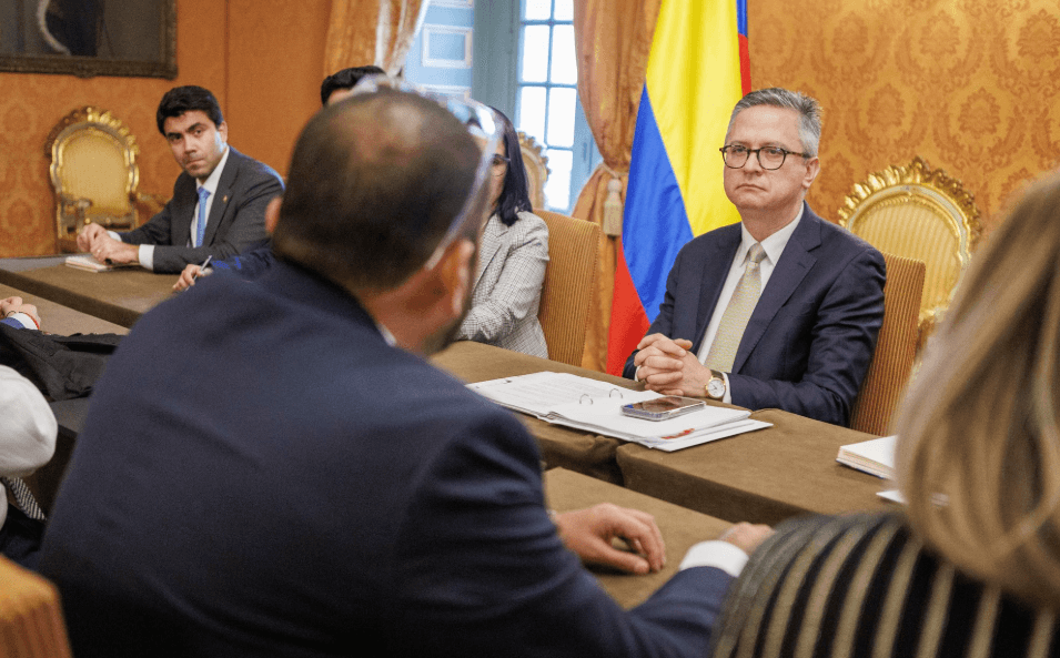 Diálogo con Familias de Colombianos Presos en Venezuela: Un Paso Adelante
