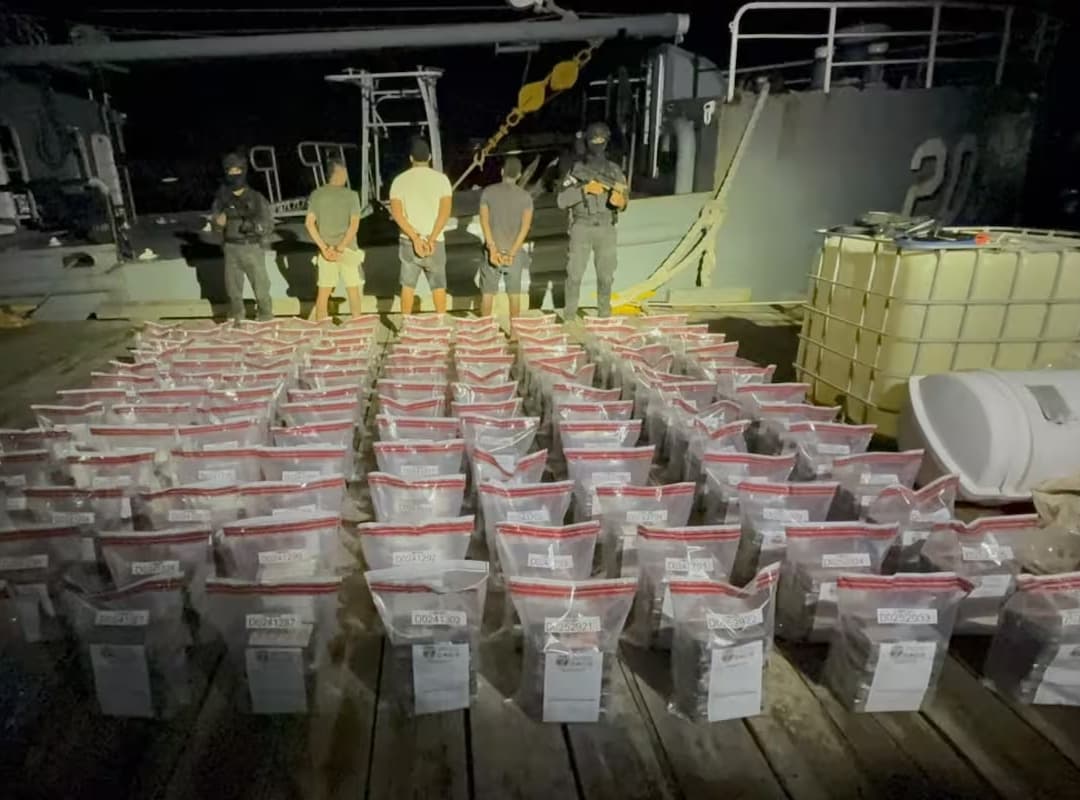 Detenidos tres narcotraficantes con 595 paquetes de cocaína en RD
