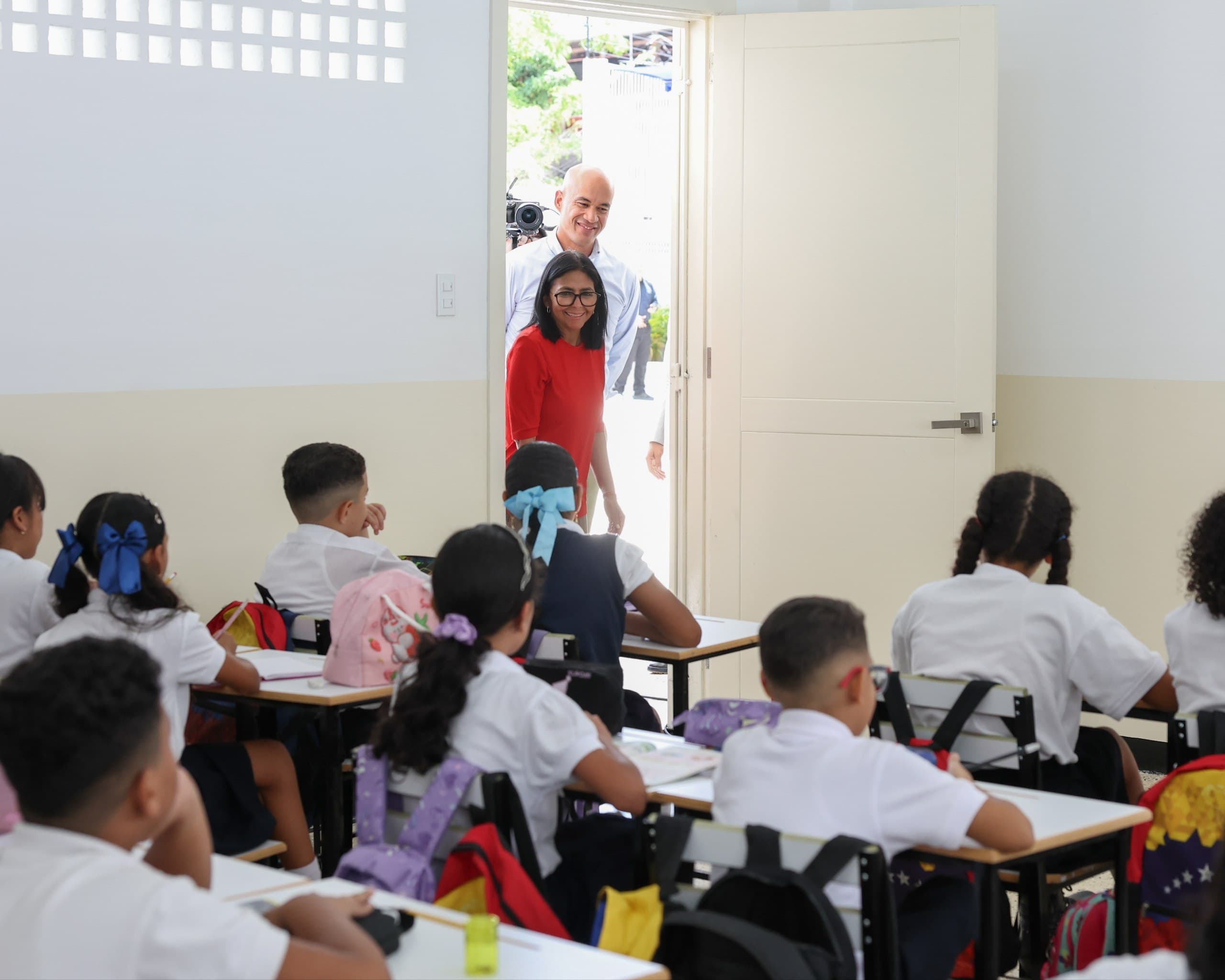 Gobierno de Venezuela iniciará rehabilitación de 1.500 escuelas
