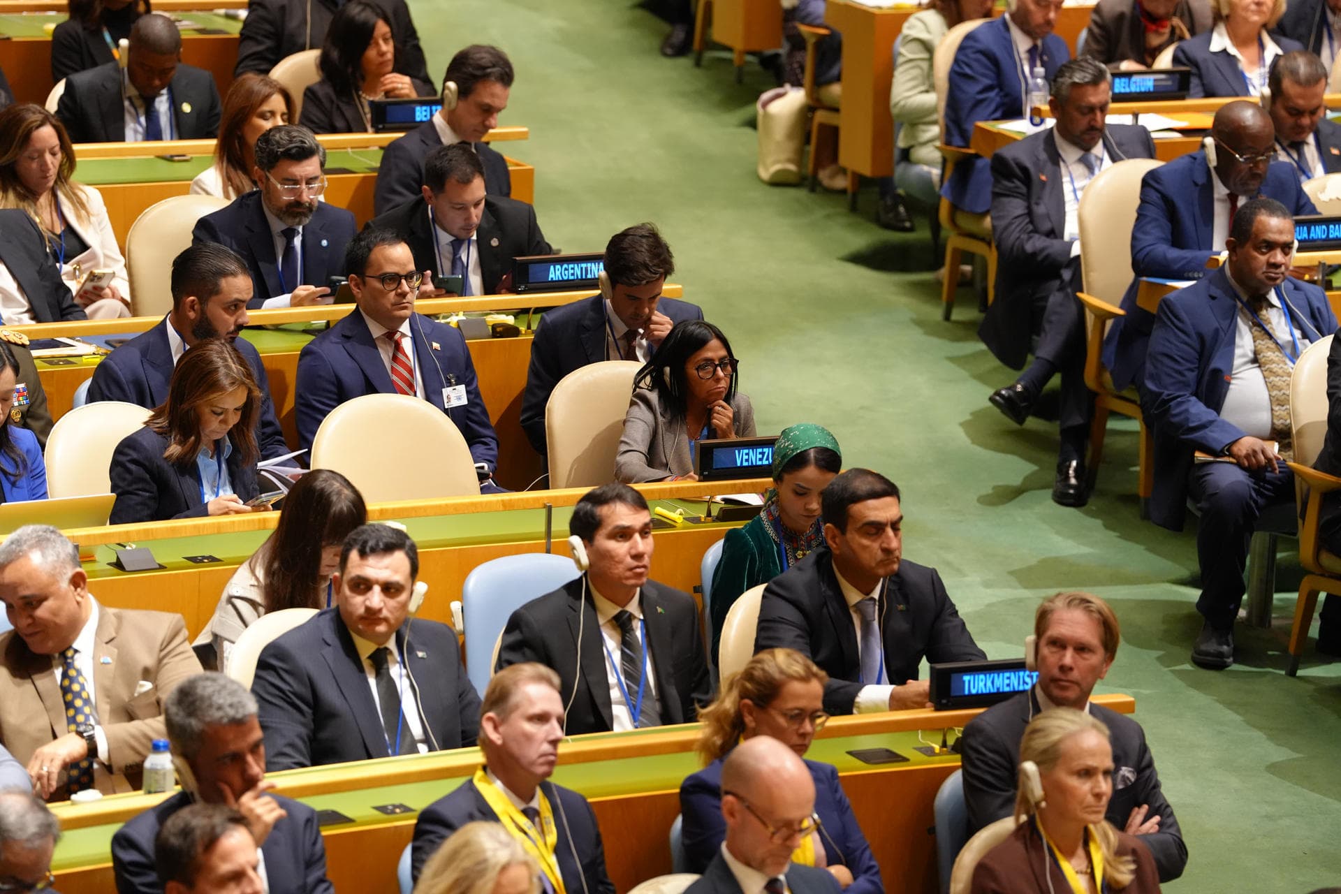 Delcy Rodríguez se reúne en la ONU antes de un encuentro con Trump